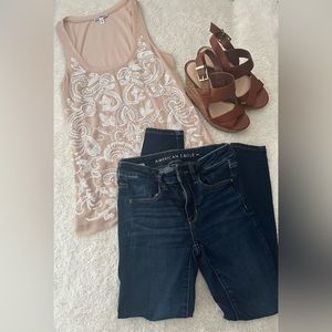 American Eagle 🦅 skinny, stretch jeans. Size 2 short